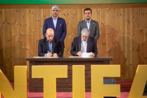 آیین اهدای جایزه ملی تأمین مالی فناوری و نوآوری ایران و امضای تفاهم‌نامه همکاری میان صندوق نوآوری و سه بانک
