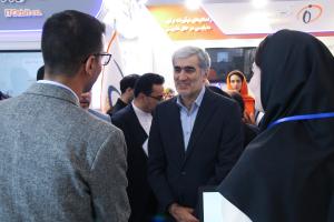 بازدید رییس صندوق نوآوری و شکوفایی از پاویون شرکت‌های دانش‌بنیان در نمایشگاه تراکنش ایران
